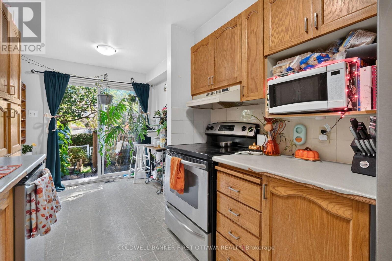 6154 Oak Meadows Drive — photo 16
