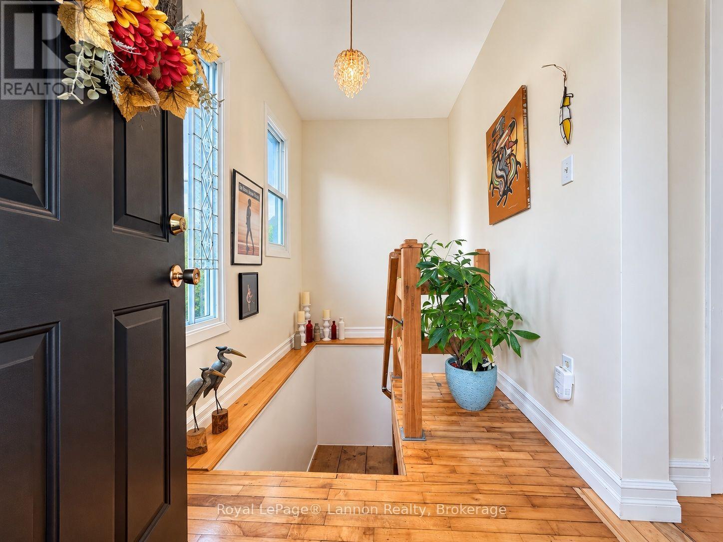 1707 Crawford Avenue — photo 29