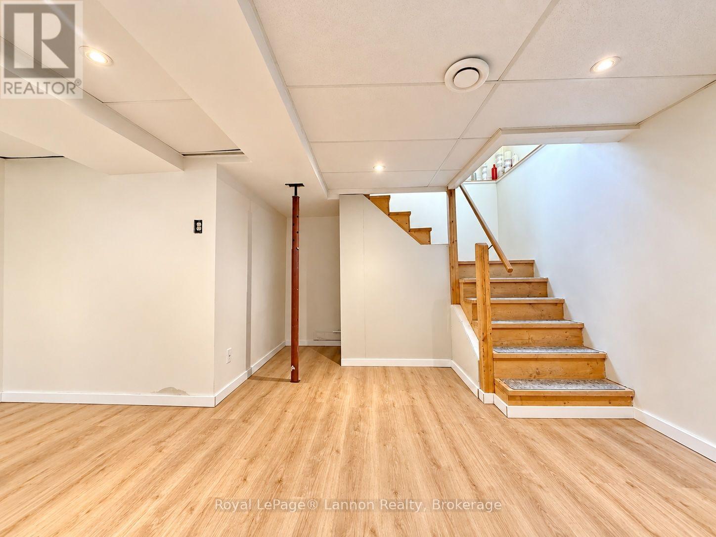 1707 CRAWFORD AVENUE - 33