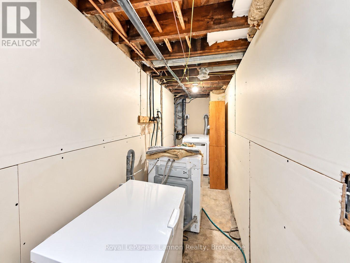 1707 Crawford Avenue — photo 38