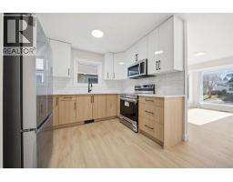 36 Taradale Close NE - photo 8