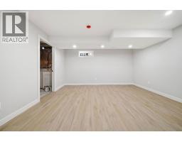 36 Taradale Close NE - photo 29