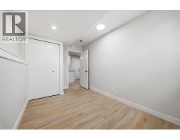 36 Taradale Close NE - photo 26