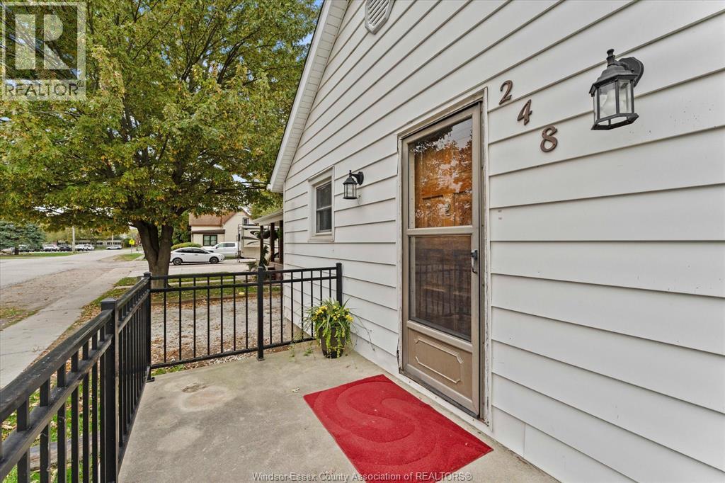 248 MEUNIER STREET - 4