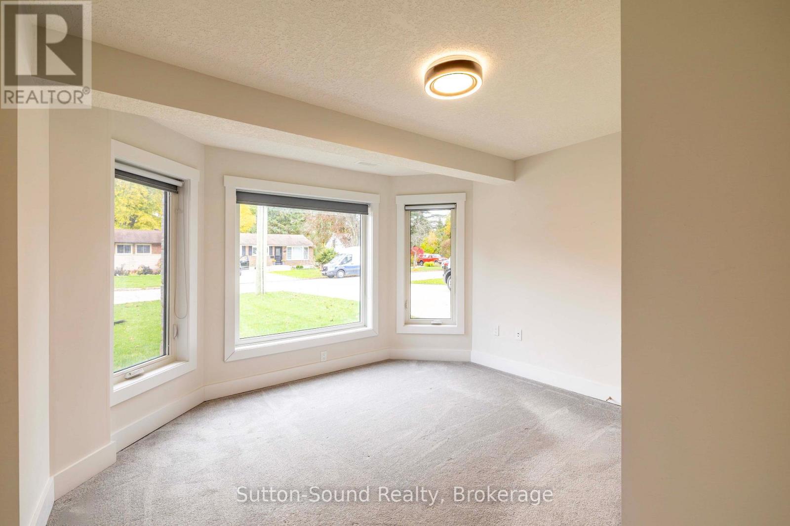 562 24TH STREET W - 25