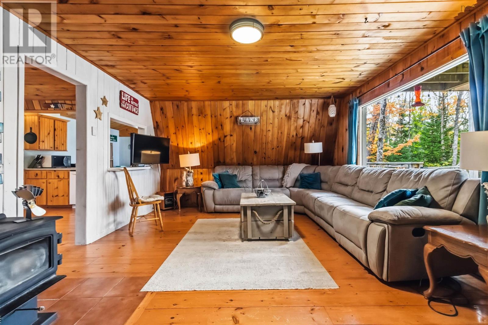 571 Falkenham Road - 7