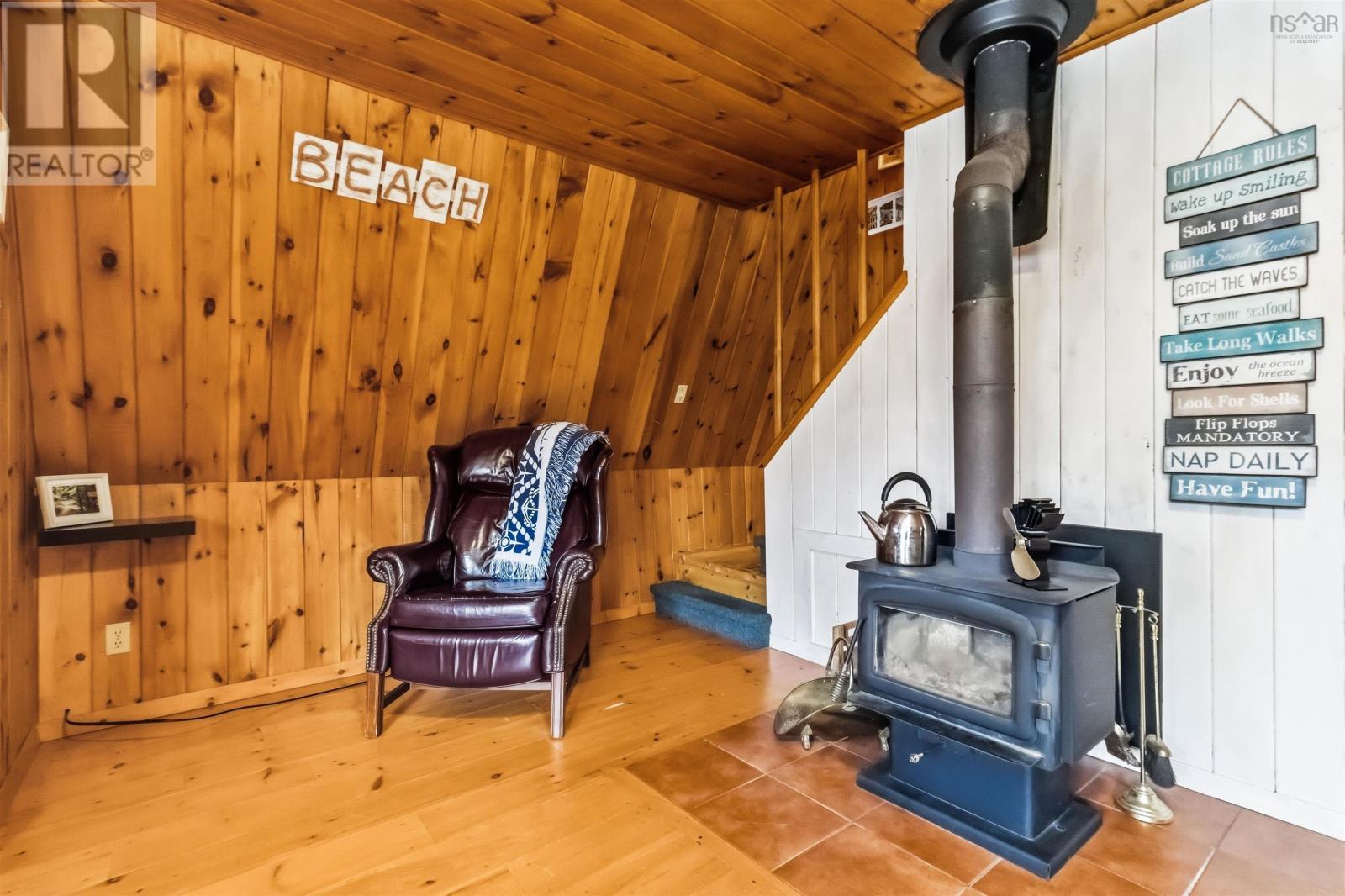 571 Falkenham Road - 9