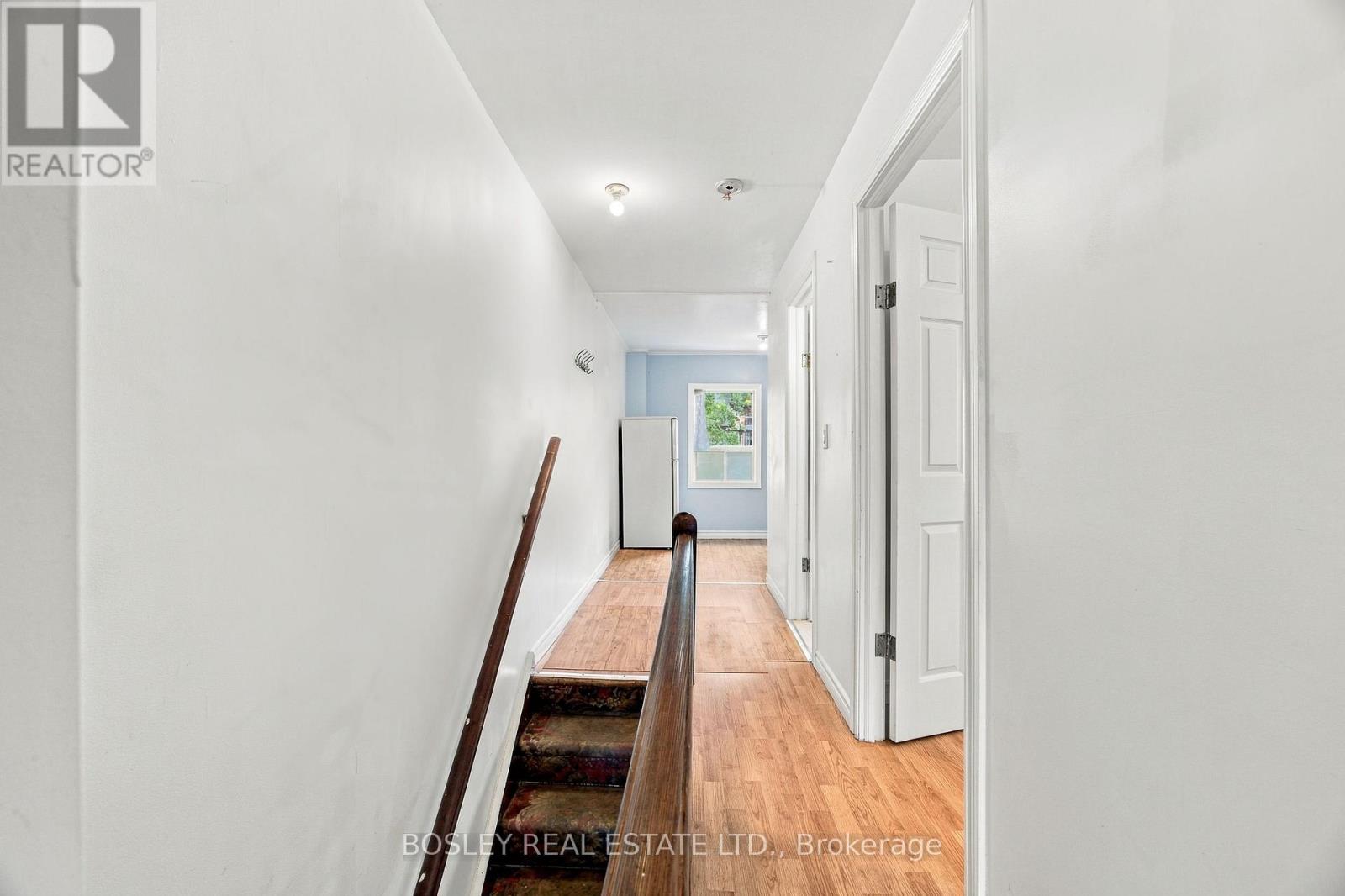15 Lumbervale Avenue, Toronto, ON photo 28