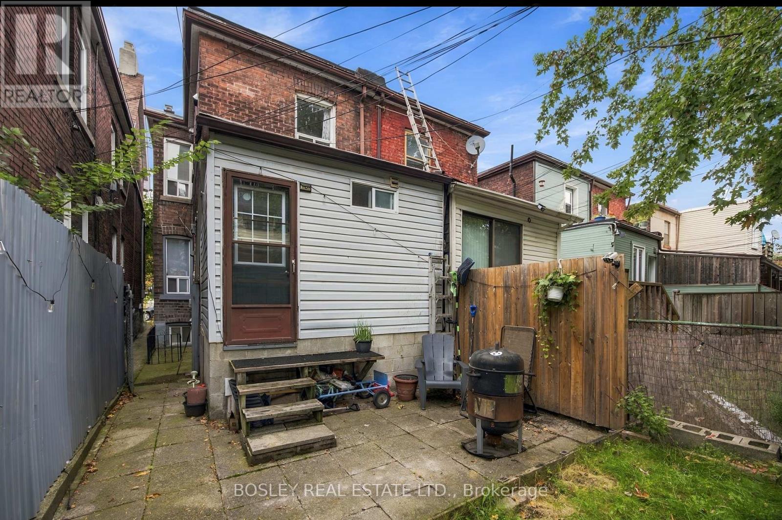 15 Lumbervale Avenue, Toronto, ON photo 47