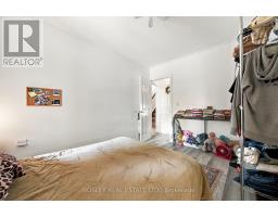 15 Lumbervale Avenue, Toronto, ON M6H1C7 Photo 10