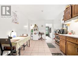 15 Lumbervale Avenue, Toronto, ON M6H1C7 Photo 12