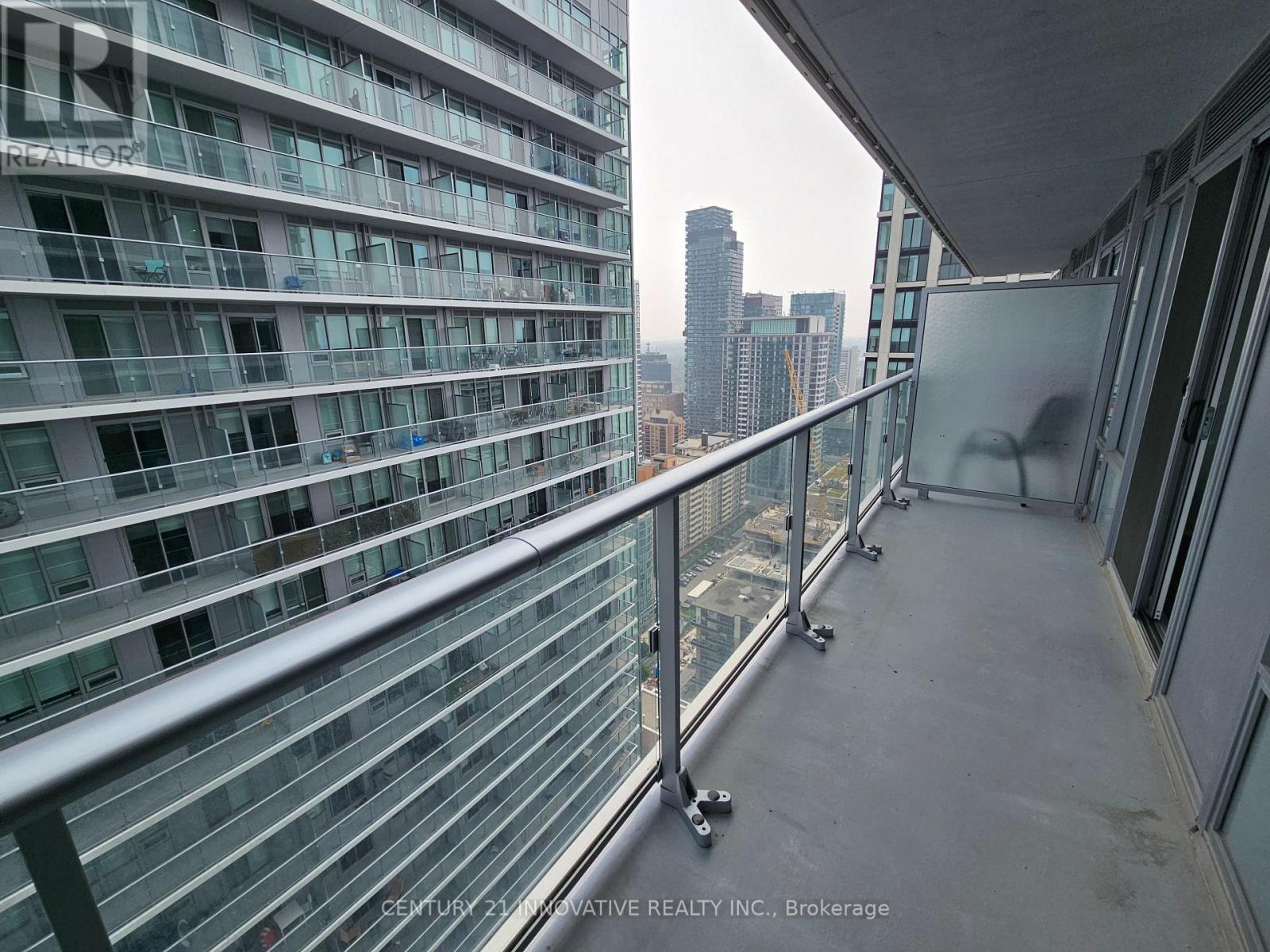 99 Broadway Avenue — photo 15