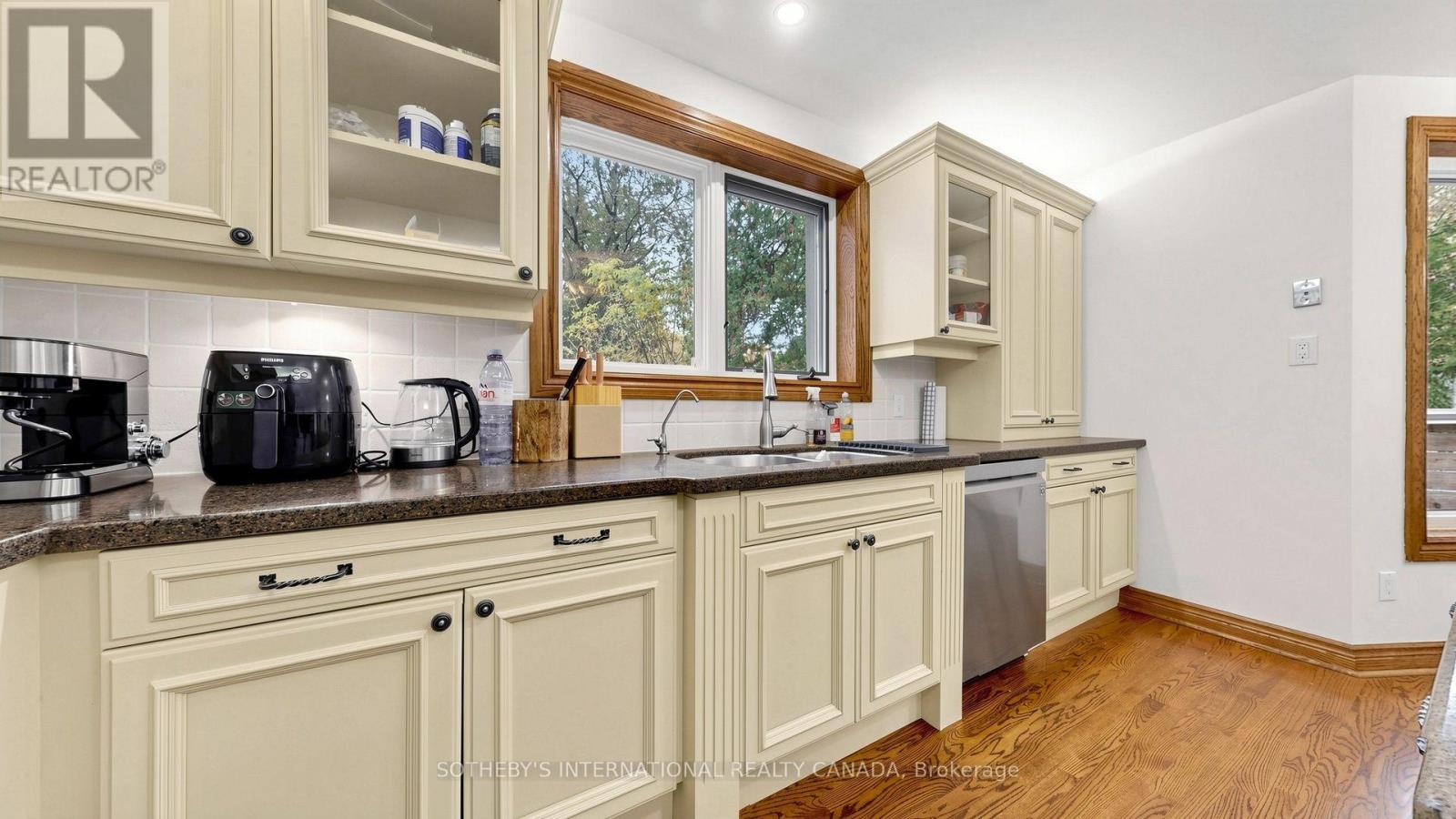 54 Plymbridge Road, Toronto, ON photo 27
