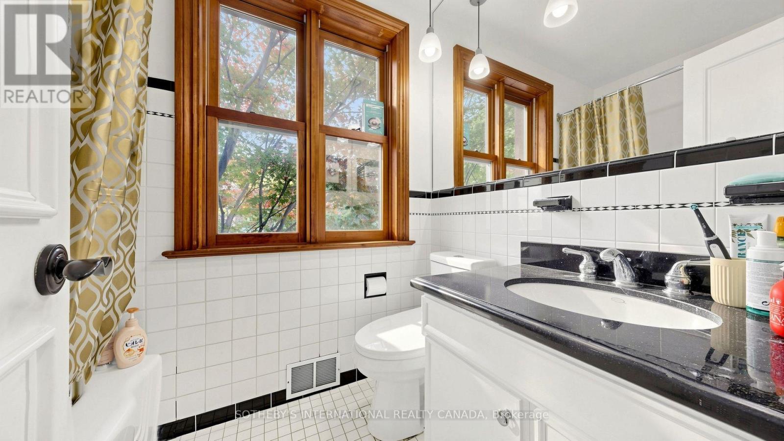 54 Plymbridge Road, Toronto, ON photo 40