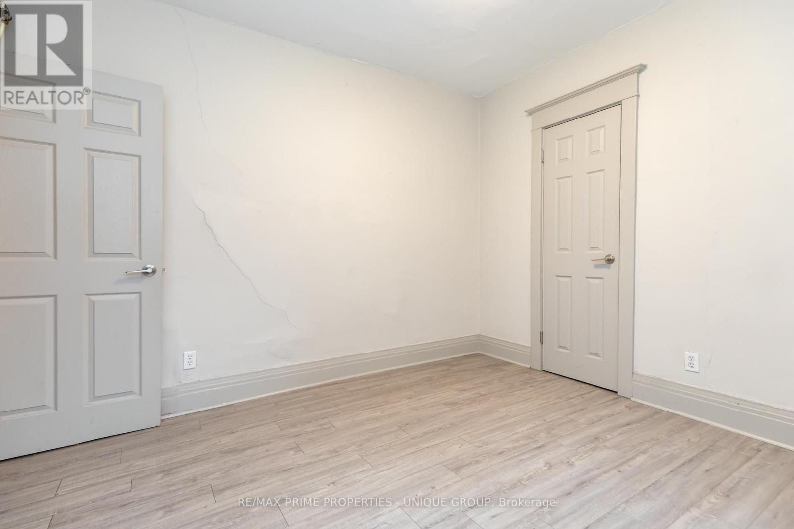 365 Clinton Street — photo 17
