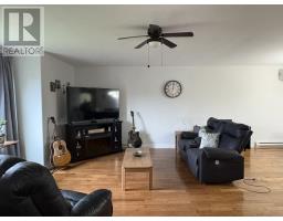 9 Billard Avenue thumbnail 13