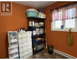 9 Billard Avenue thumbnail 28