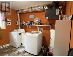 9 Billard Avenue thumbnail 27