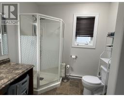 9 Billard Avenue thumbnail 32