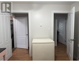 9 Billard Avenue thumbnail 50