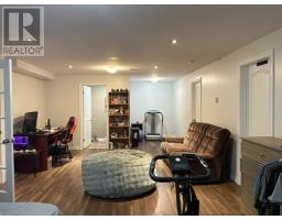 9 Billard Avenue thumbnail 35