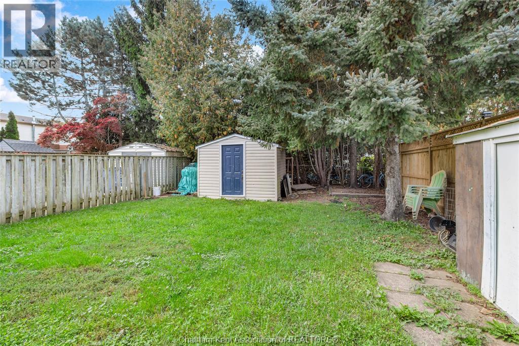 8 Timothy Crescent — photo 10