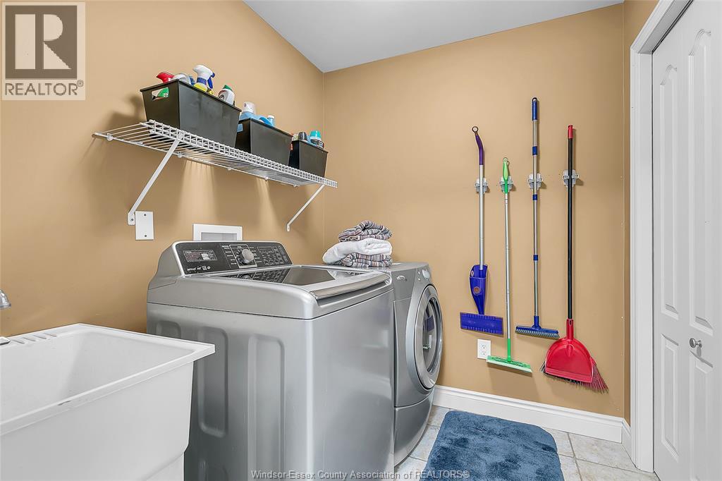 1506 D'AMORE DRIVE - 15
