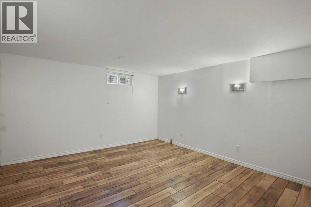 Photo 45 of 50