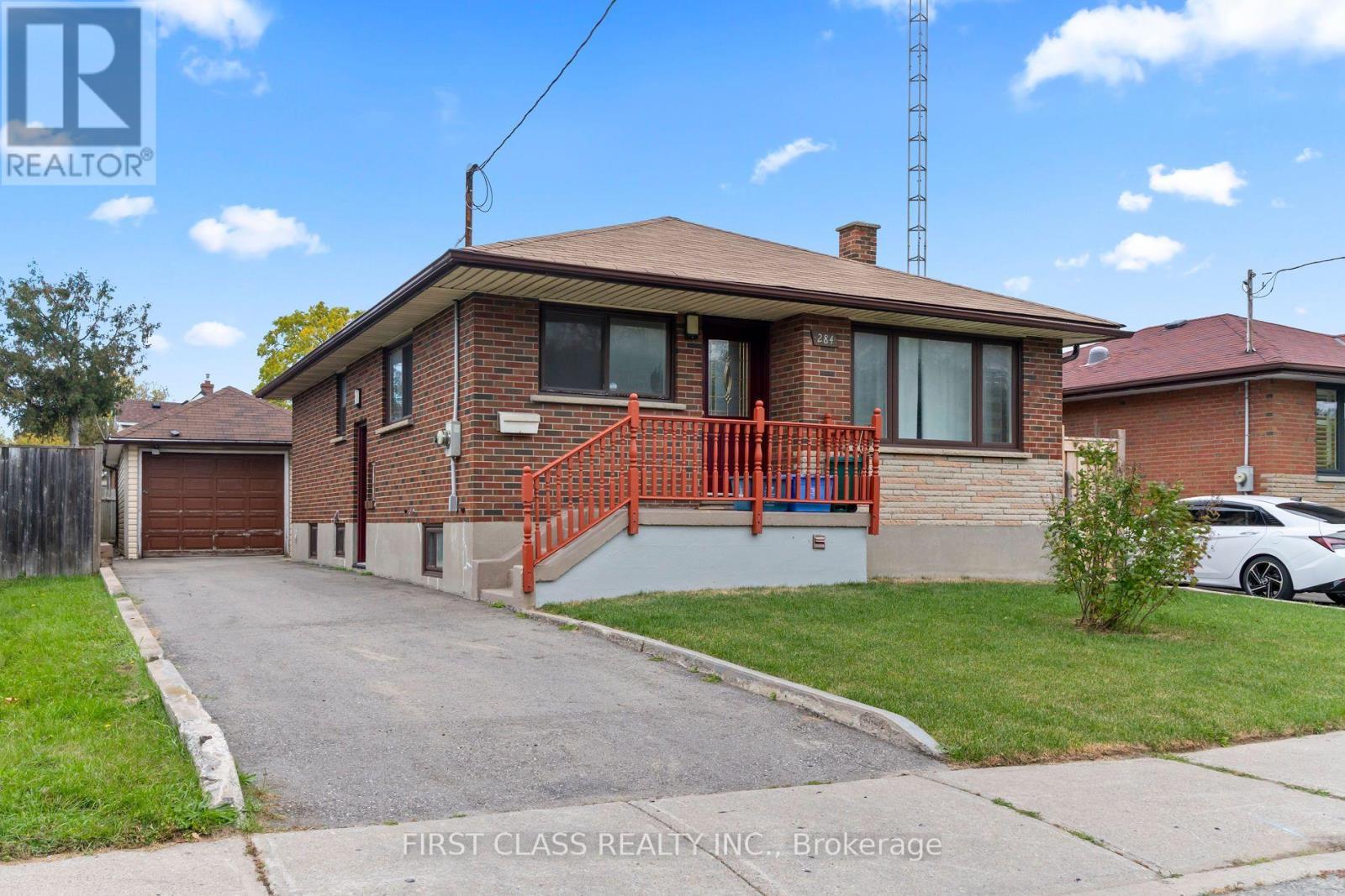 284 Jackson Avenue, Oshawa, ON photo 2