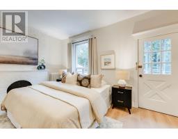 32 Ashdale Avenue, Toronto, ON M4L2Y7 Photo 12