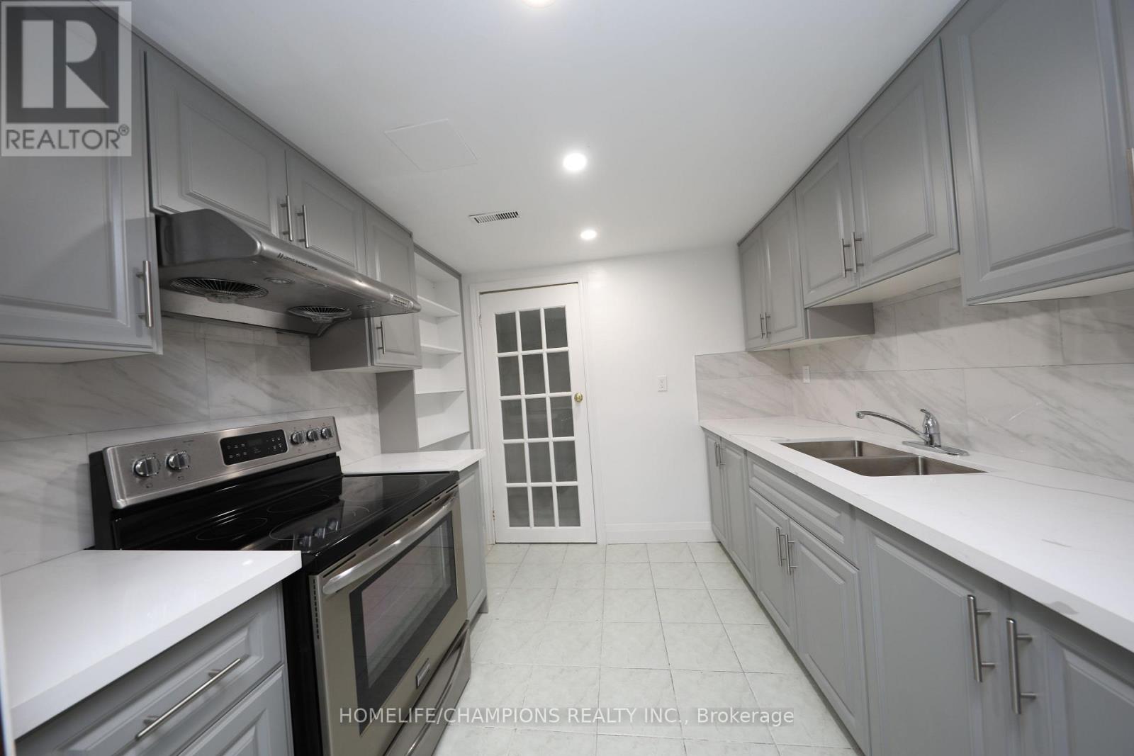 271 John Tabor Trail, Toronto, ON photo 19