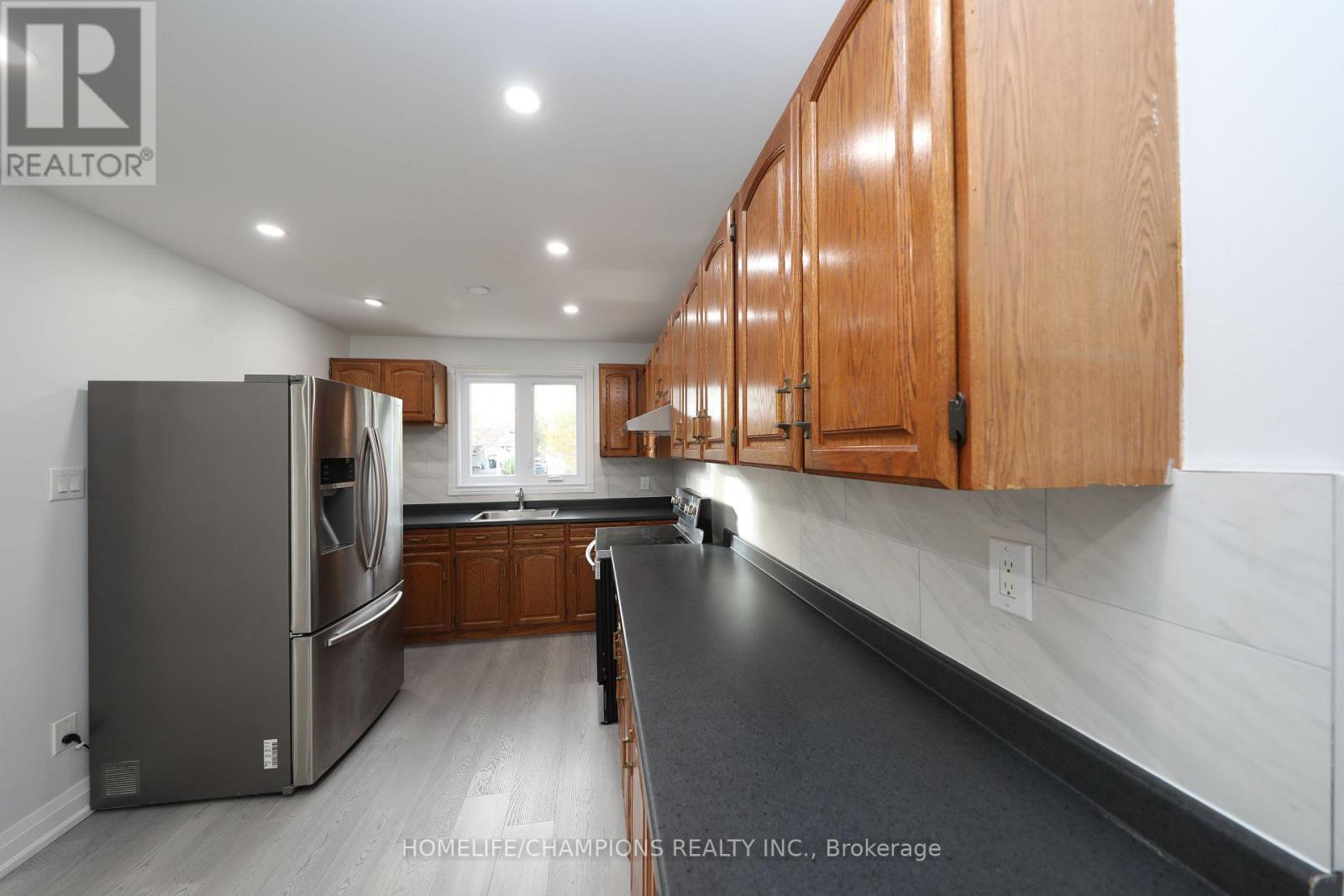 271 John Tabor Trail, Toronto, ON photo 8