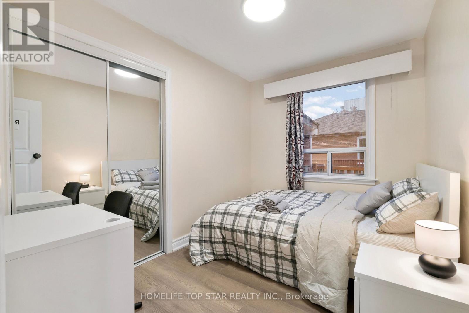 19 TREVERTON DRIVE - 5
