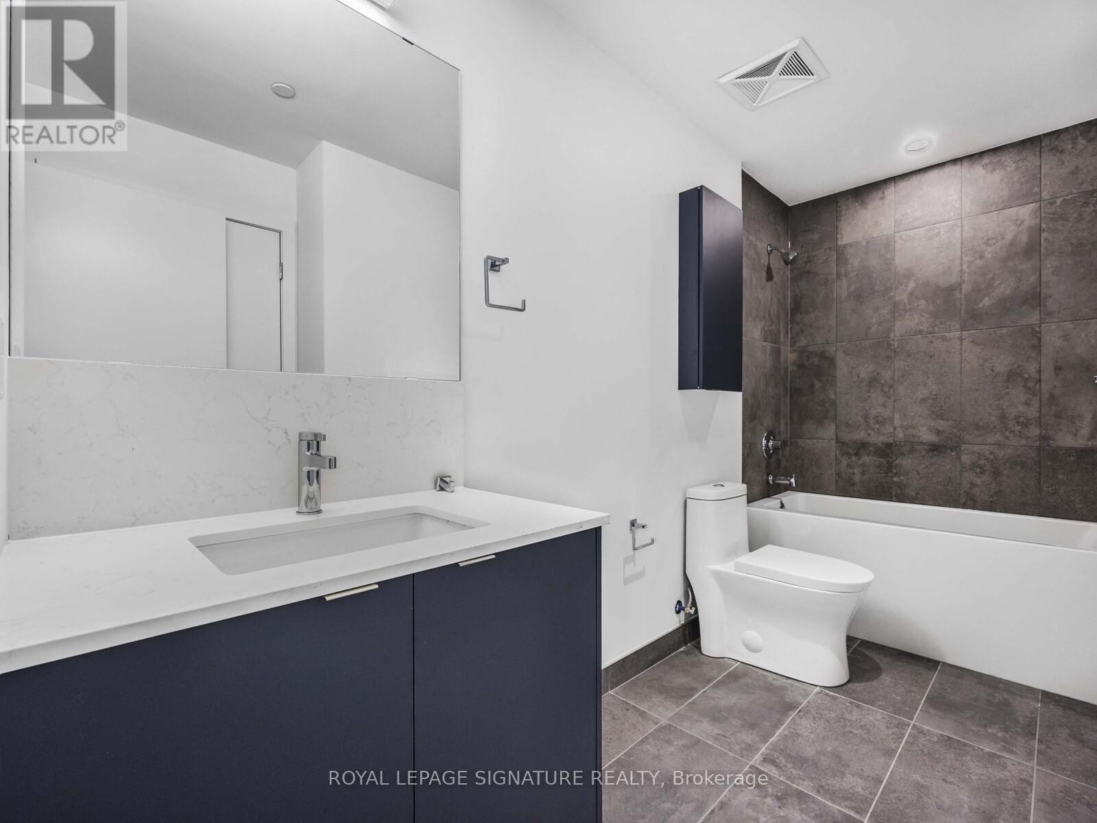 167- 1610 Charles Street, Whitby, ON photo 12