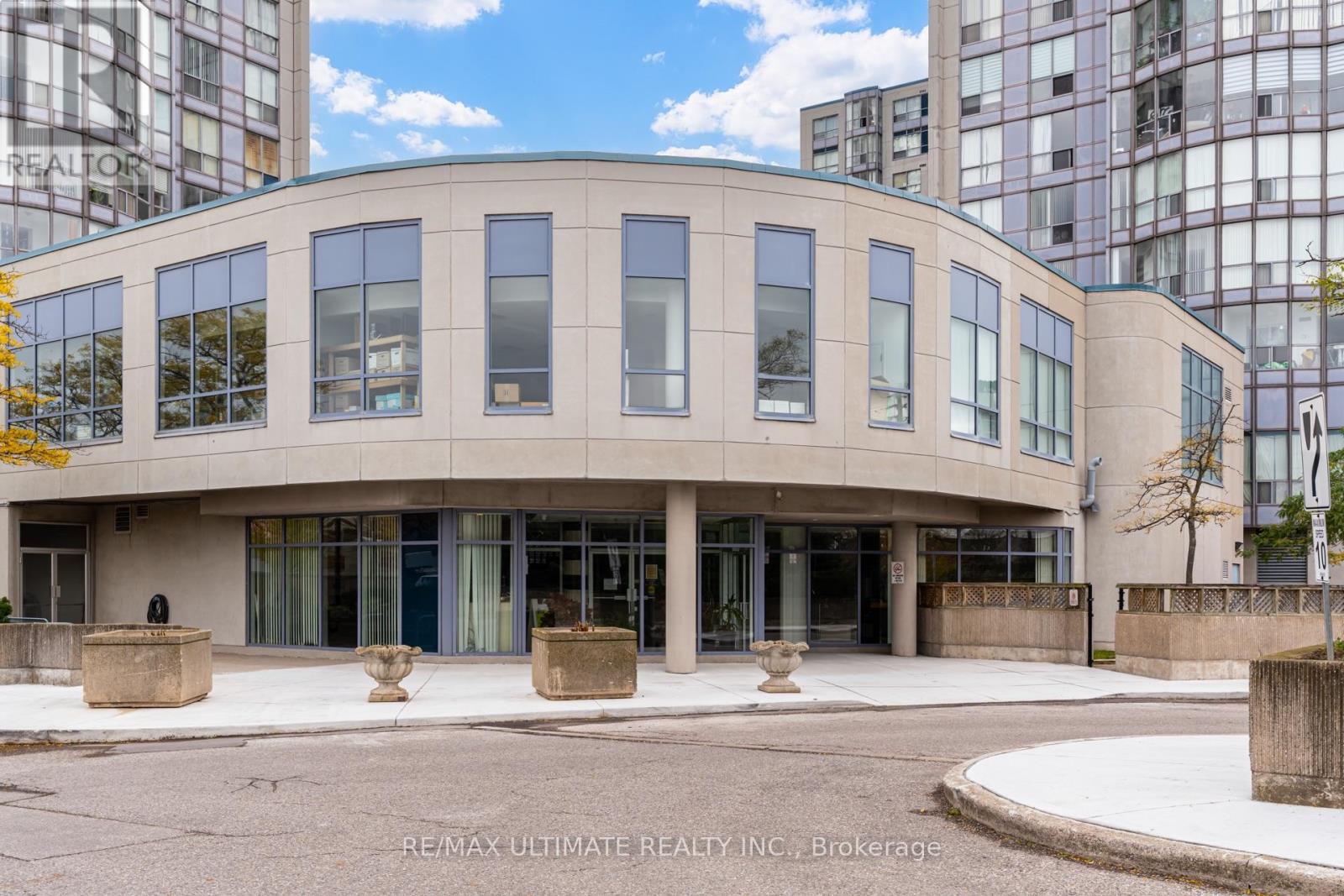 601- 1470 Midland Avenue, Toronto, ON photo 3