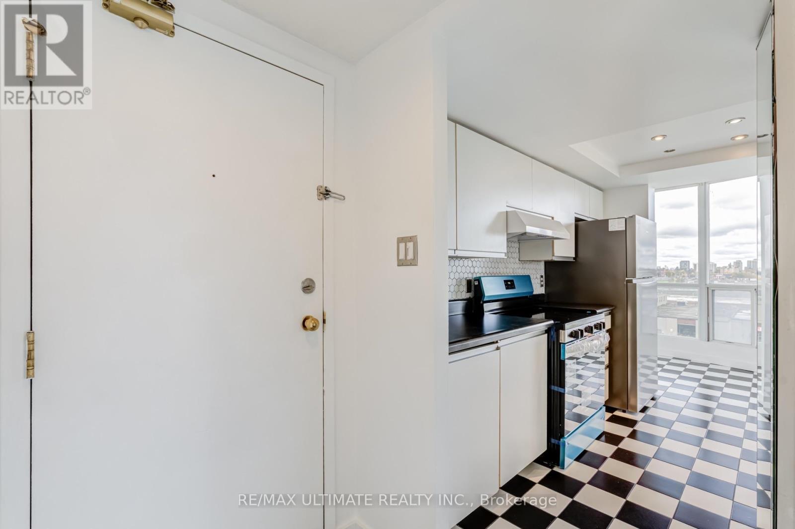 601- 1470 Midland Avenue, Toronto, ON photo 5
