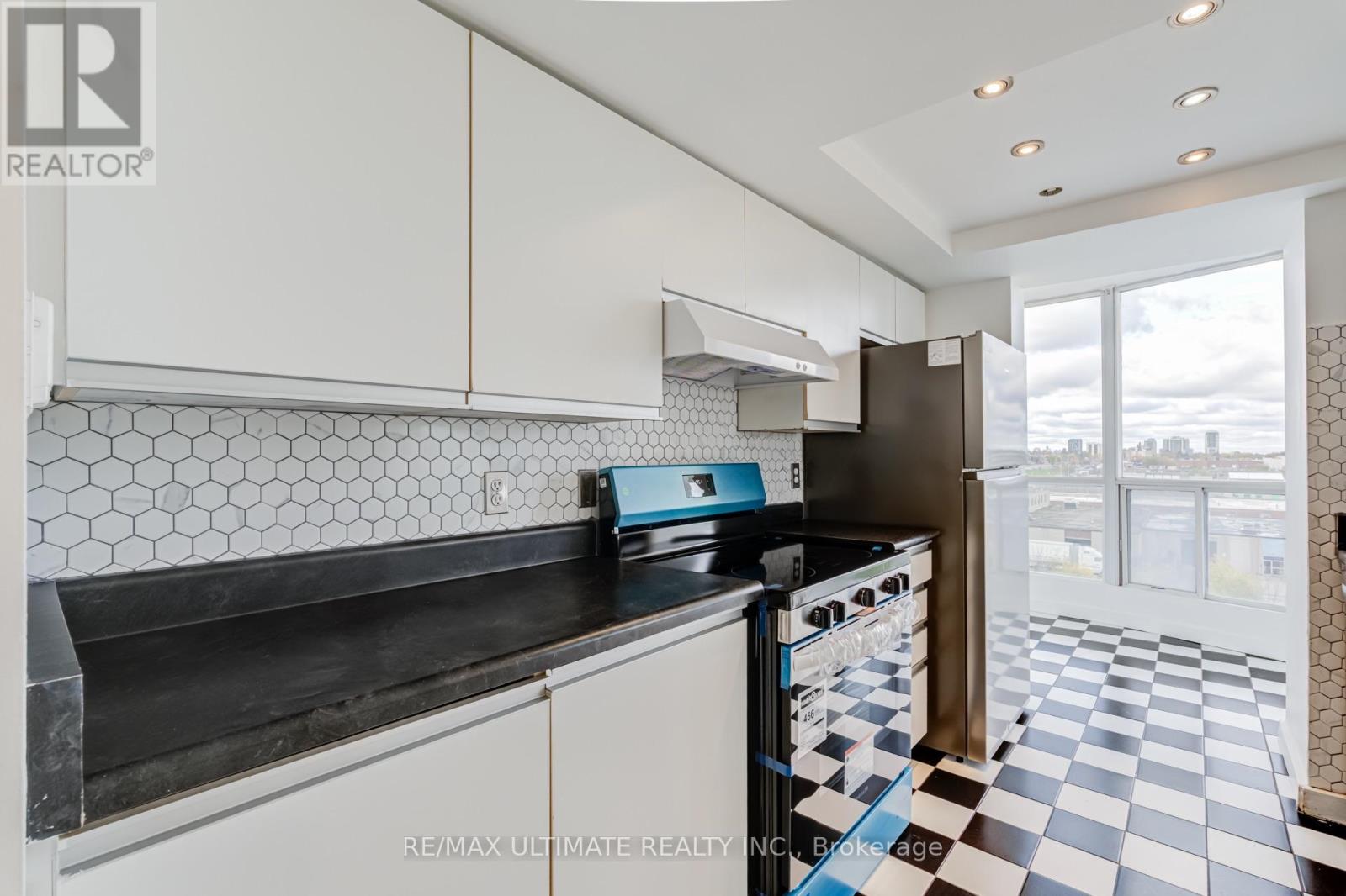 601- 1470 Midland Avenue, Toronto, ON photo 8