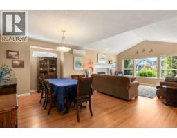 642 Olympic Dr, Comox, BC V9M4G8 Photo 13