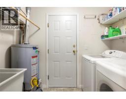 642 Olympic Dr, Comox, BC V9M4G8 Photo 23