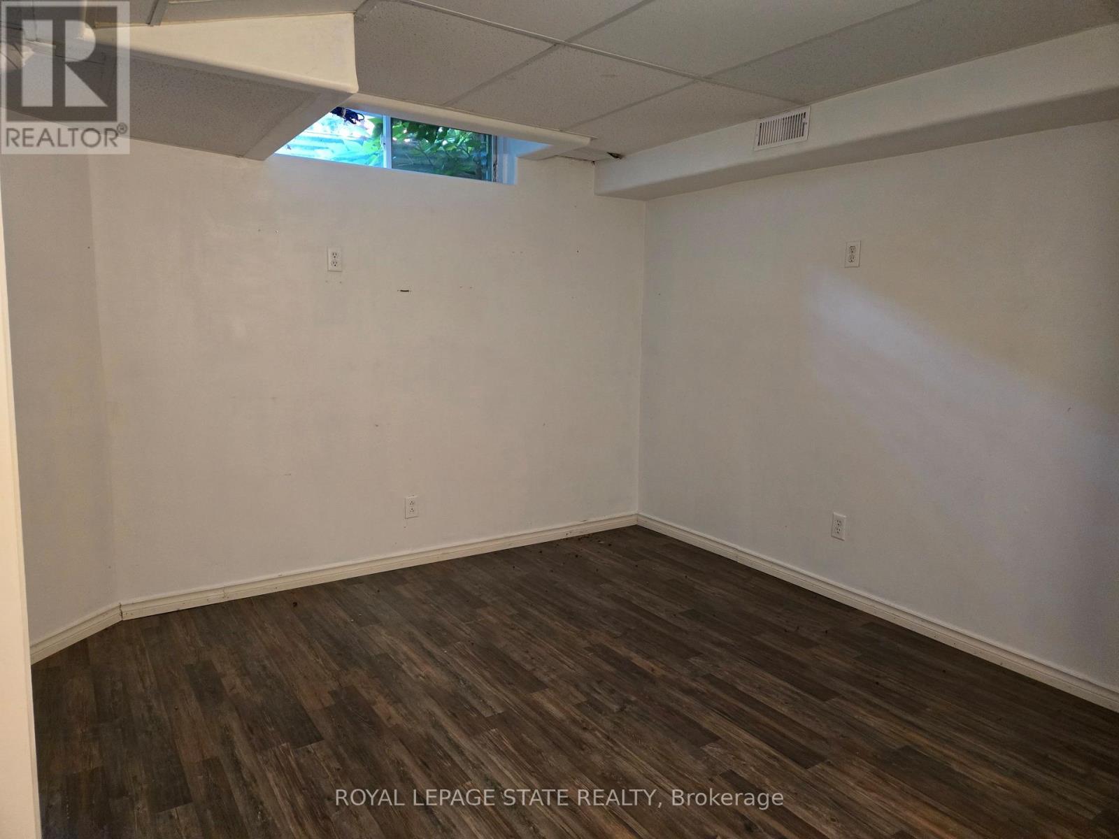 39 Newport Crescent — photo 18