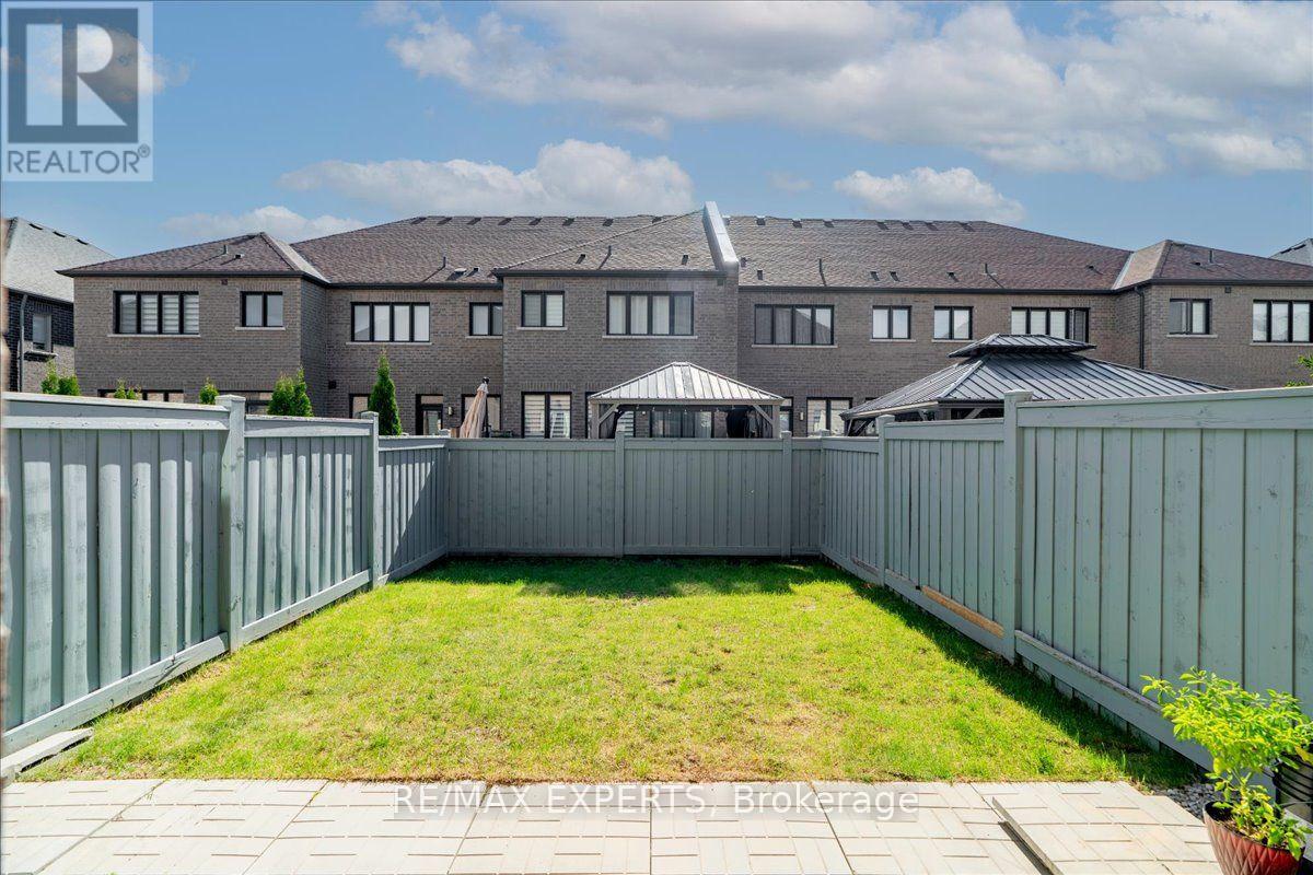 35 Landolfi Way, Bradford West Gwillimbury, ON photo 30