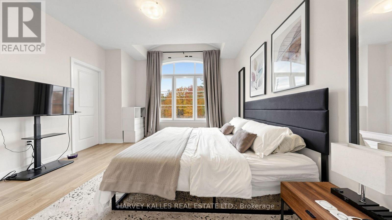 44 De La Roche Drive — photo 26