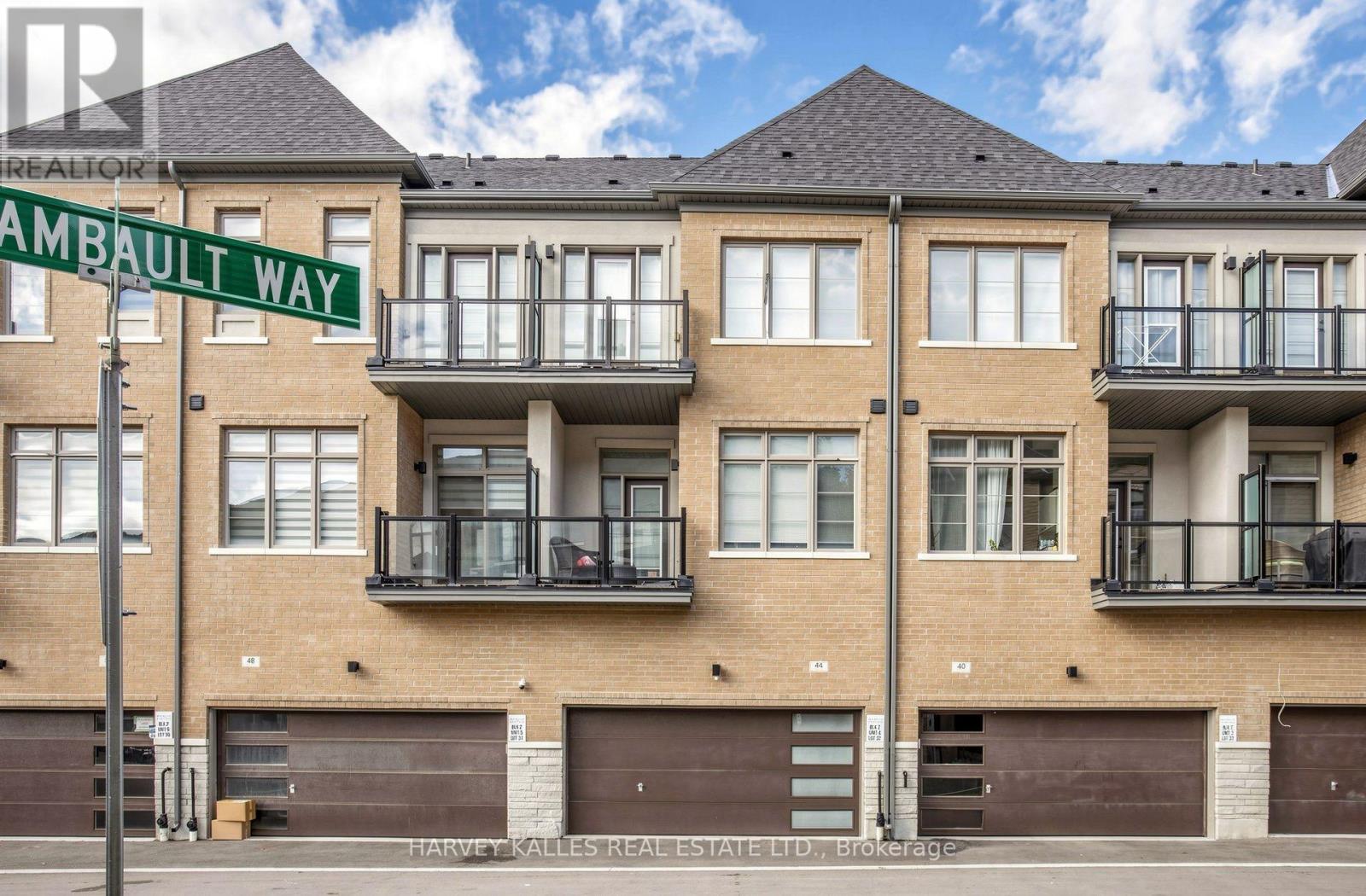 44 De La Roche Drive — photo 47