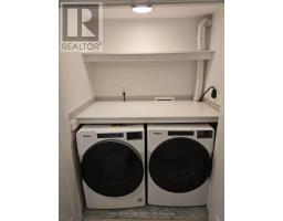 2401 Major Mackenzie Drive, Vaughan, ON L6A3Z2 Photo 18