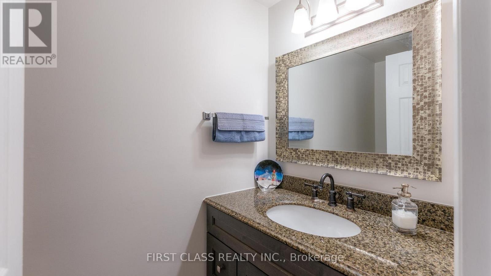 48 COTTONWOOD COURT - 19