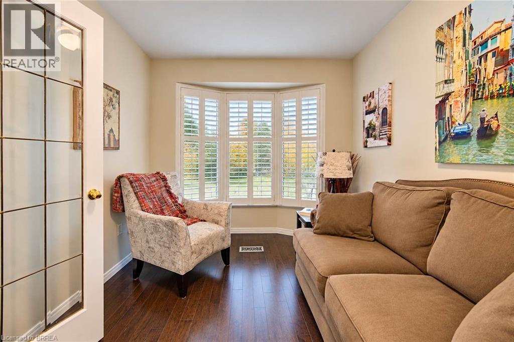 #1 10 COURTLAND Drive - 8