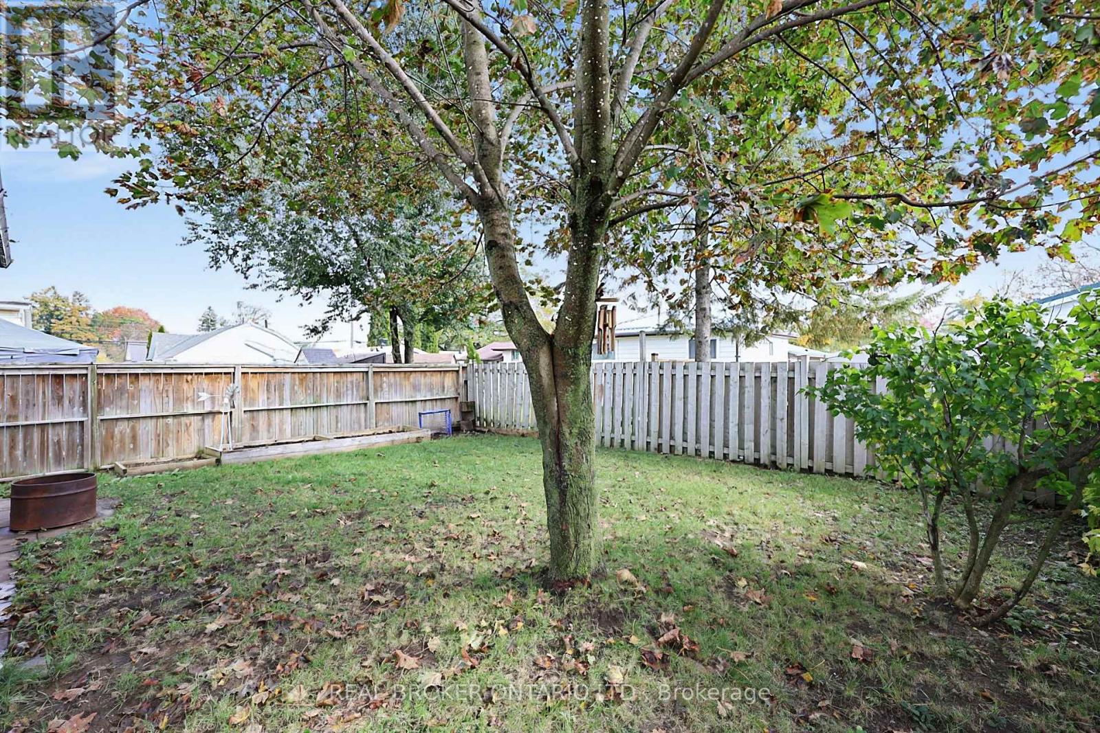 295 Crawford Street, Orillia, ON photo 17