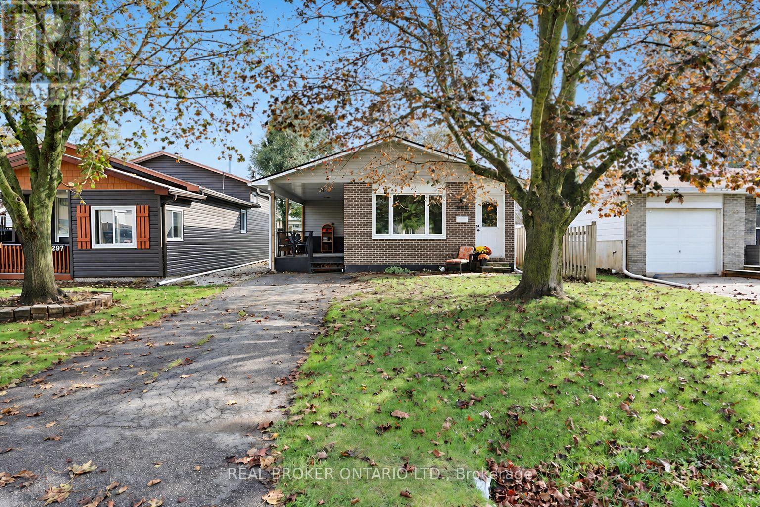 295 Crawford Street, Orillia, ON photo 2