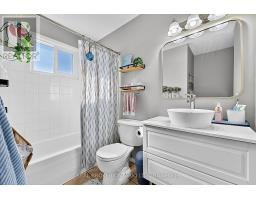 295 Crawford Street, Orillia, ON L3V6X2 Photo 11