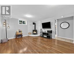 295 Crawford Street, Orillia, ON L3V6X2 Photo 12